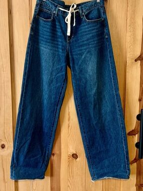 Classic Dark Blue Bohme Jeans - Relaxed Fit - brand “hidden” size 27 high rise